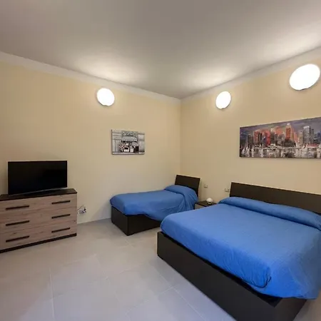 In Centro Rooms And Apartments Isola di Liri Exterior foto