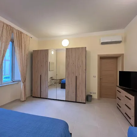 In Centro Rooms And Apartments Isola di Liri Exterior foto