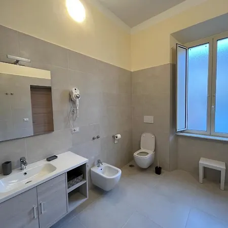 In Centro Rooms And Apartments Isola di Liri Exterior foto