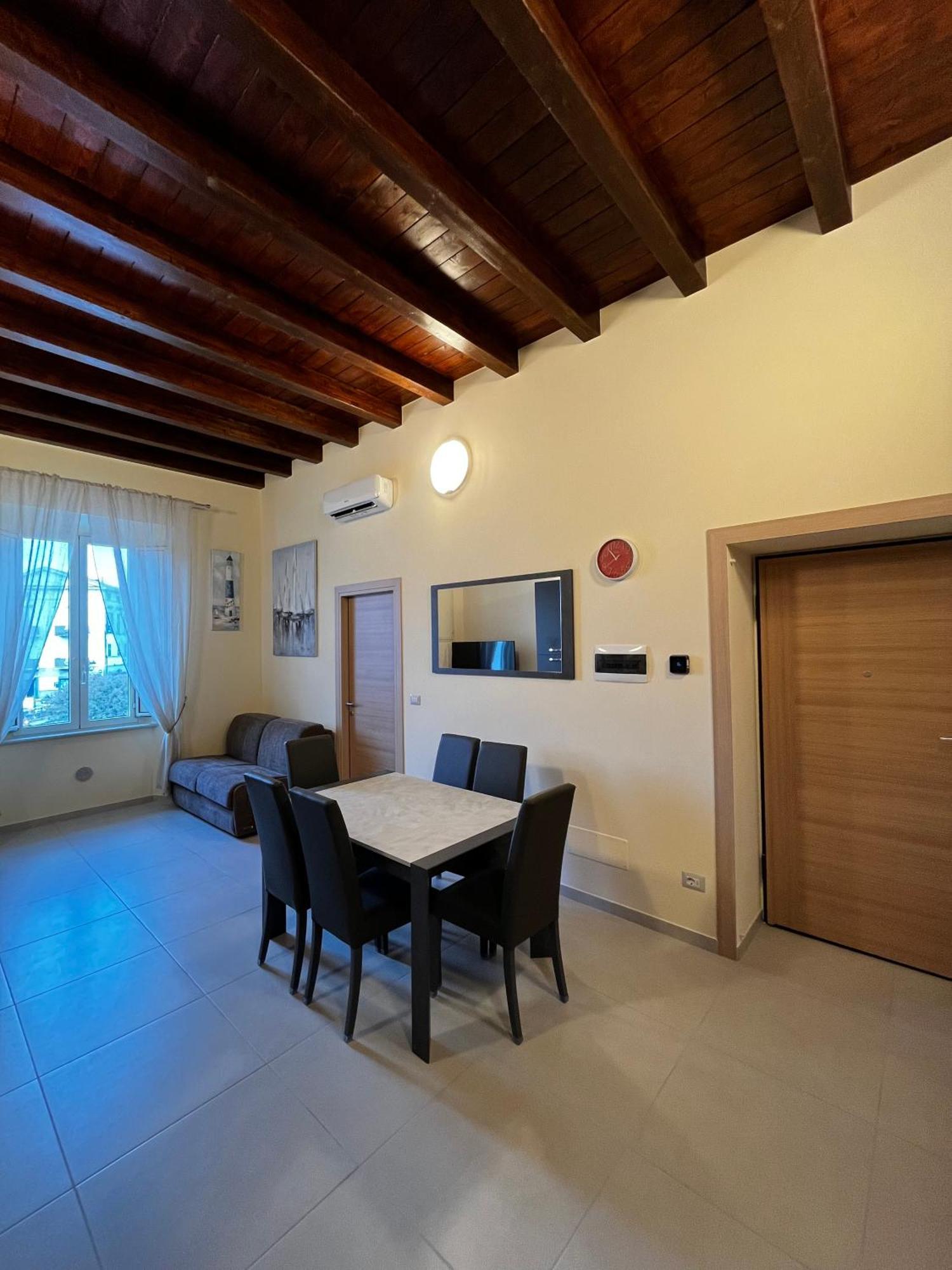 In Centro And Apartment